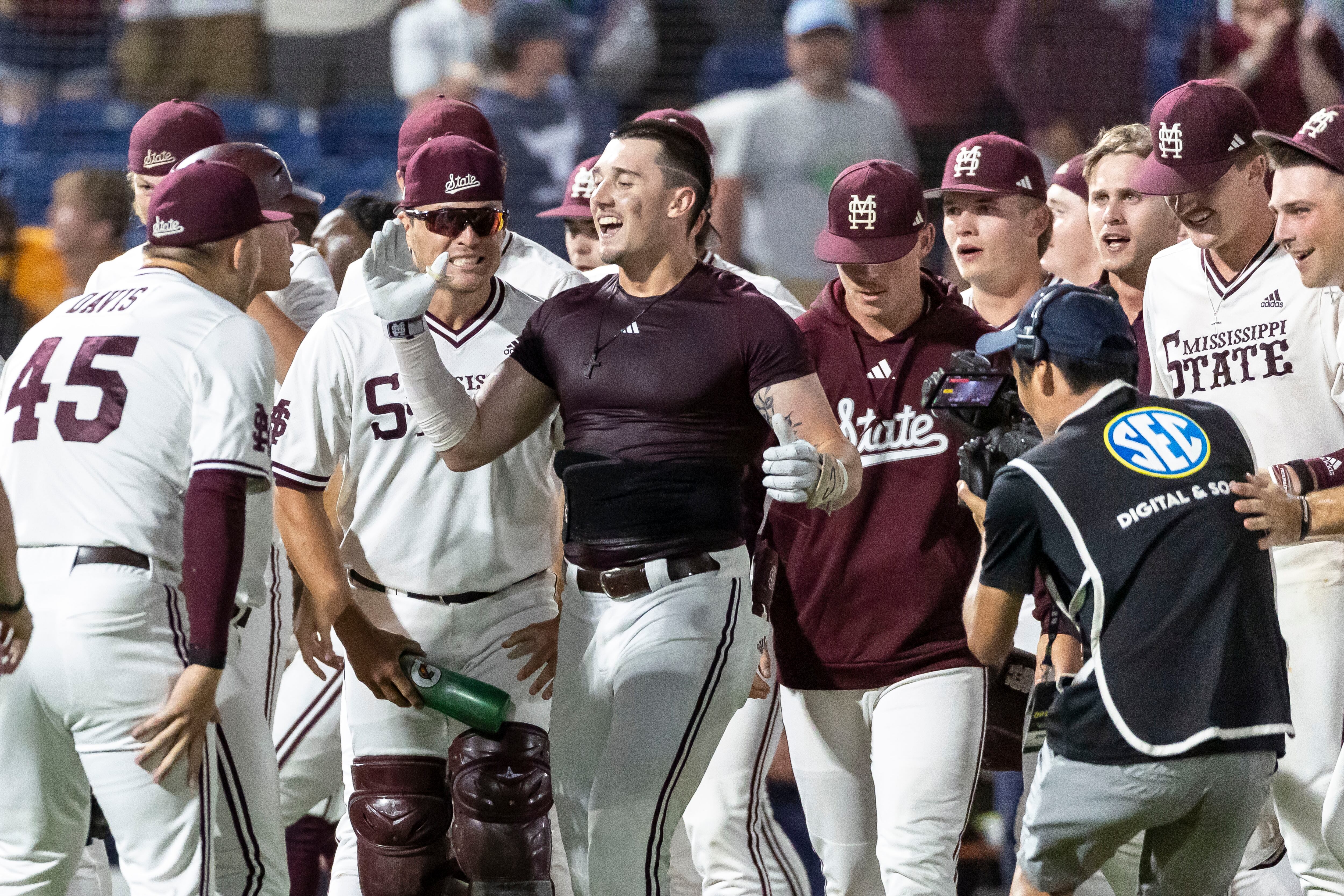 Connor Hujsak's walkoff home run lifts Mississippi State over Mississippi at SEC Tournament - Vimarsana News